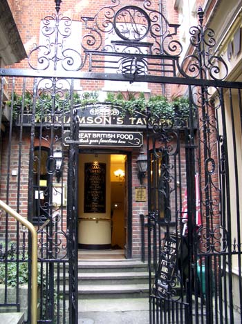 Williamsons Tavern gates